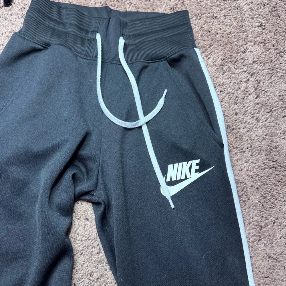 Nike Black White Stripe Athletic Joggers